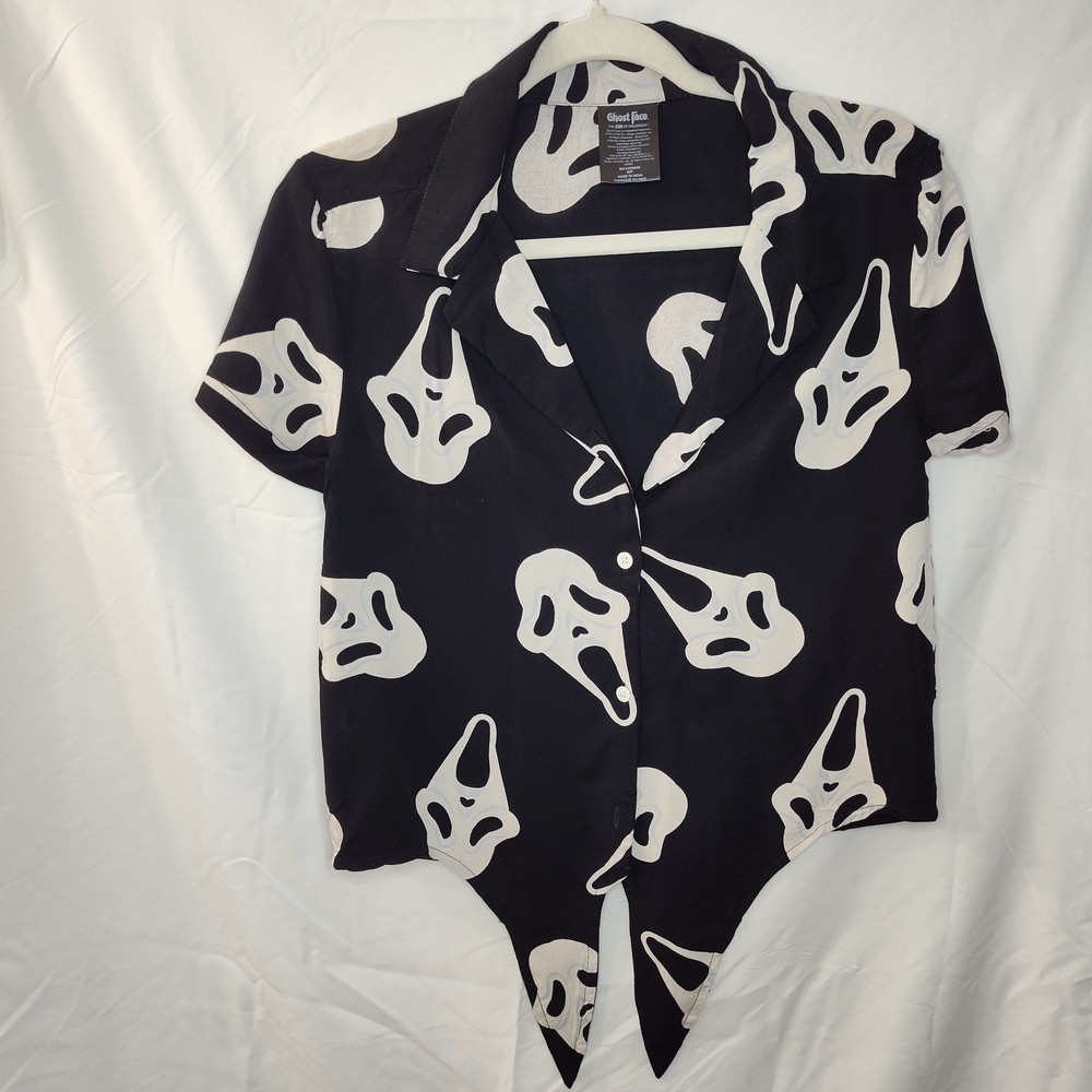 Ghost Face Scream Horror Button Tie Front Halloween Shirt Women’s S/P Black